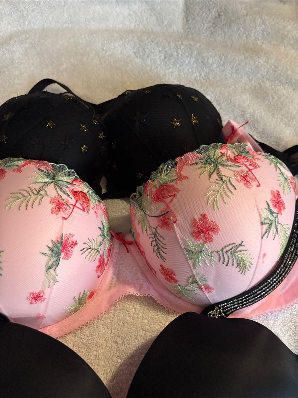 Victoria's Secret Mixed Bra Lot - Black, Pink Floral, Solid Black, Red - Picture 7 of 16